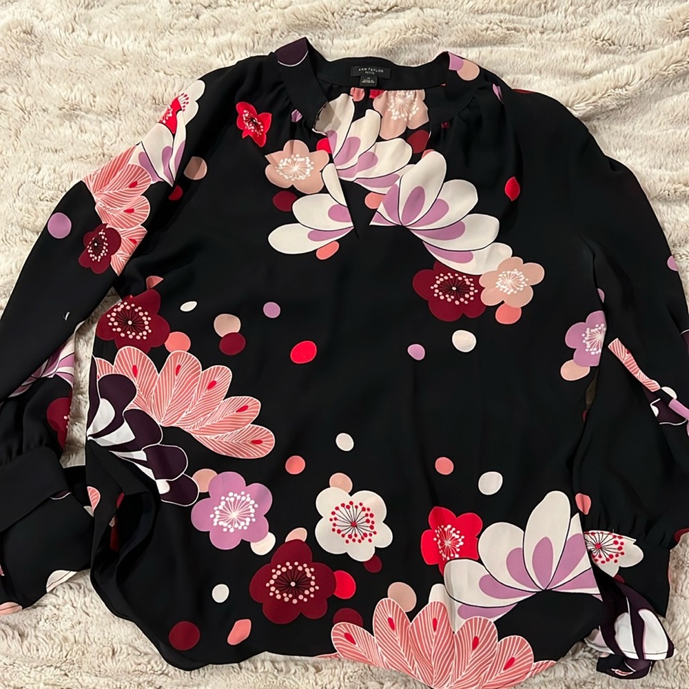 Ann Taylor blouse with tie sleeves small petite SP